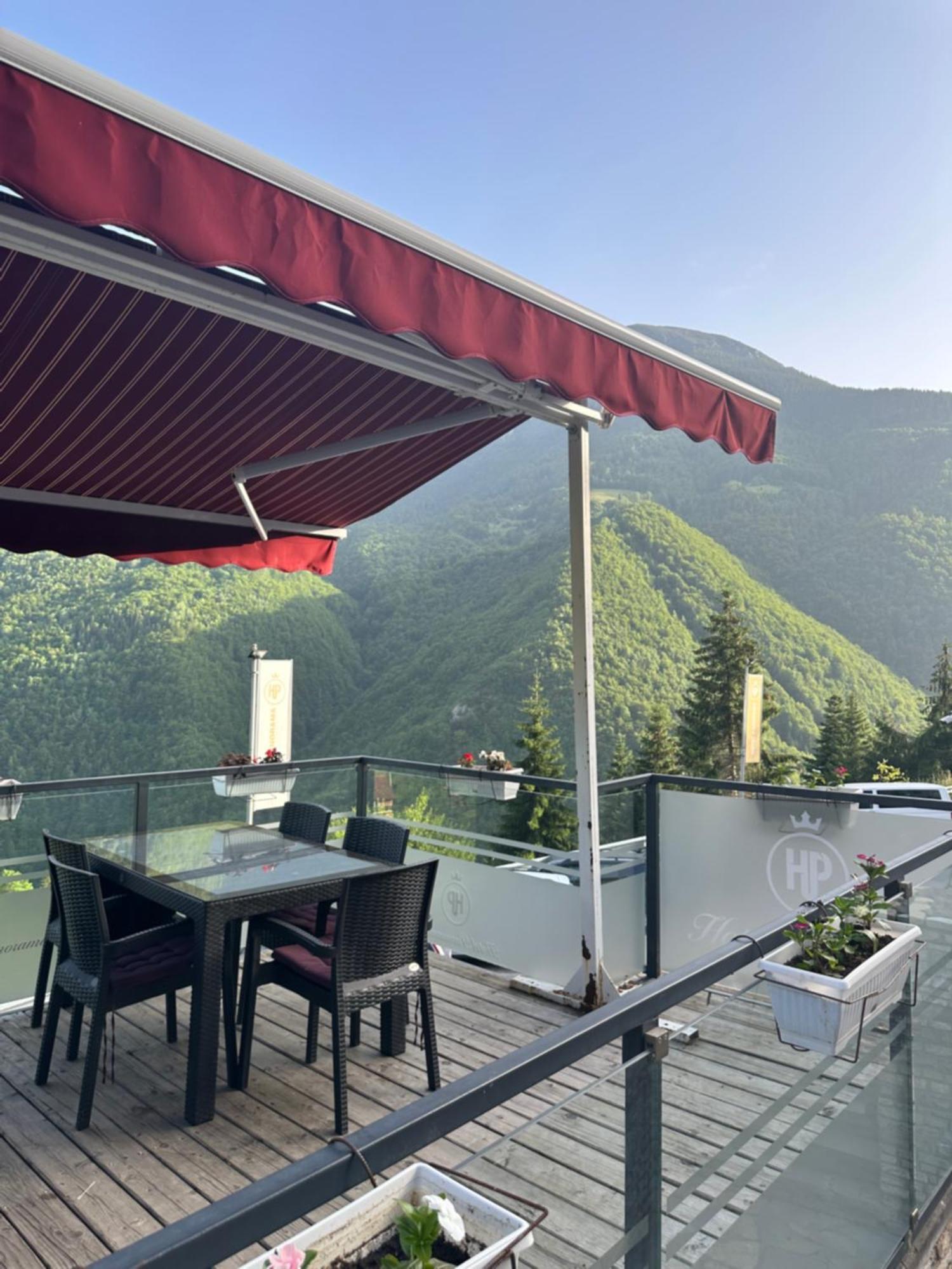 Hotel Panorama Rugove เปเย ภายนอก รูปภาพ